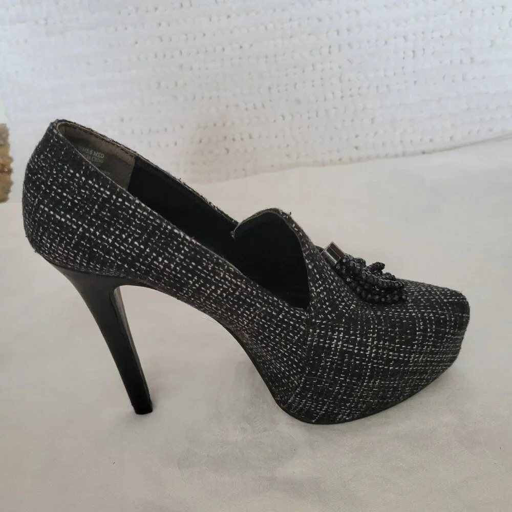 Simply Vera Wang Pumps Tasseled black white beaded sz 6 shoes 4 1/2" Heels GUC - Picture 9 of 11